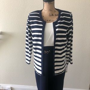 🎉 Host pick 🎉 NWT  2-piece dress suit